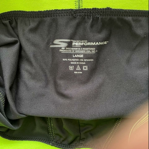 Sketches Performance Compression Shorts - Picture 2 of 3